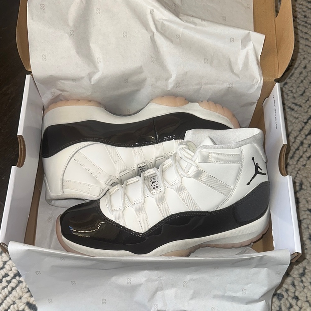 Women’s Air Jordan 11 Retro “Neapolitan”